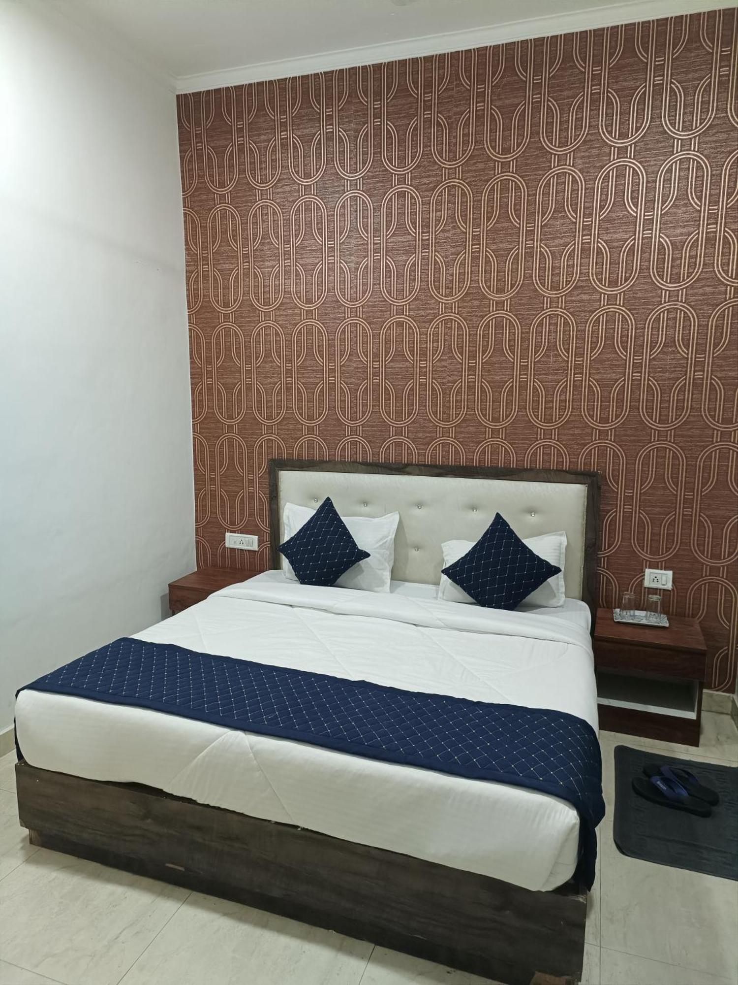 Hotel O Sweet Palace New Delhi Extérieur photo